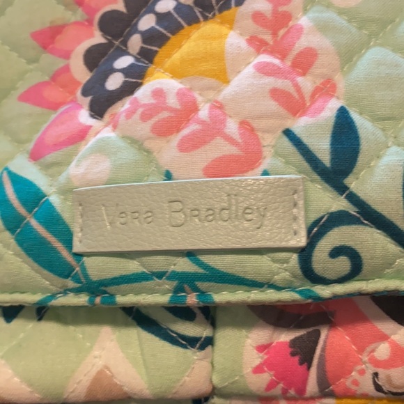 Vera Bradley bag Mint Flower pattern - Picture 2 of 4